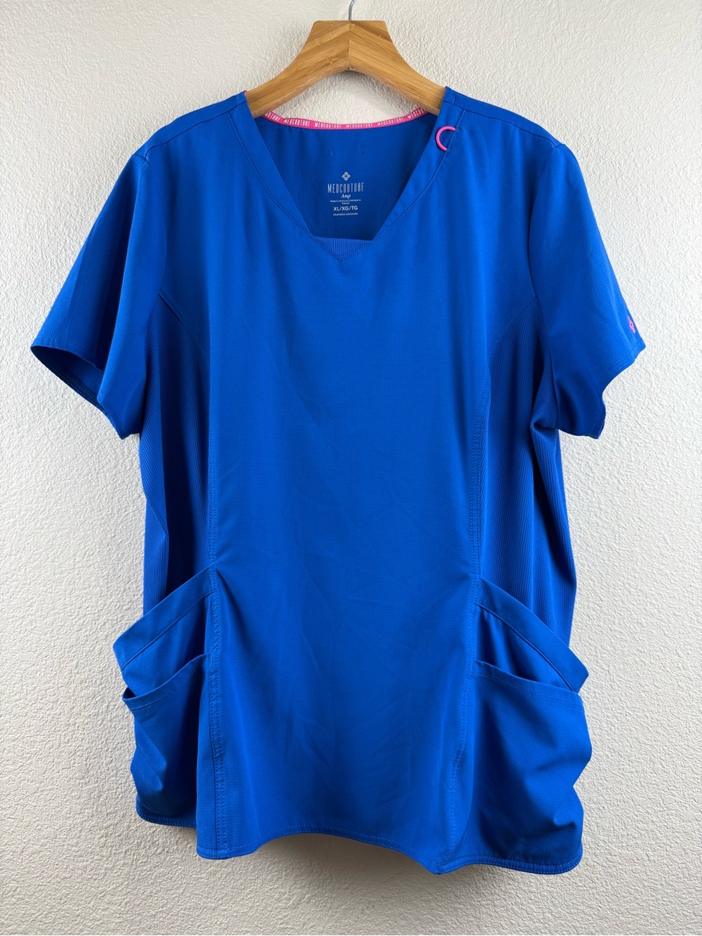 Med Couture Short Sleeve V-Neck Scrub Top in Cobalt Blue - Size XL
